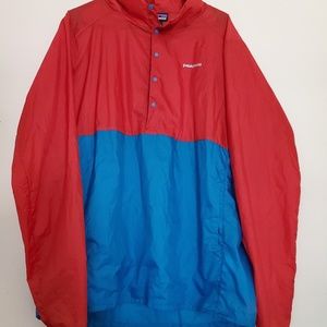 Patagonia 100% nylon wind breaker. Xl
